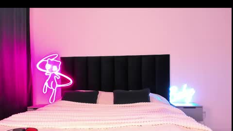 Emi online show from 02/19/25, 05:05