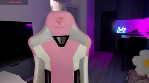 Emi online show from 02/10/26, 05:11