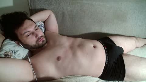 Snapshot of wowmichael69 chatting on 11/08/25, 09:53 Josy online show from 11/08/25, 09:53