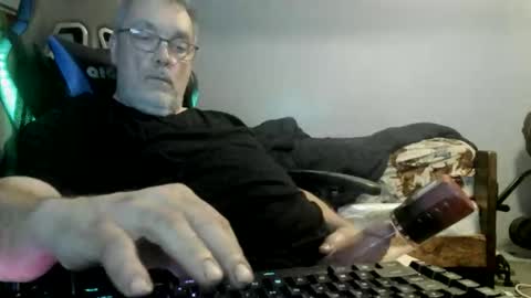 wowsers2022 online show from 11/13/25, 02:54