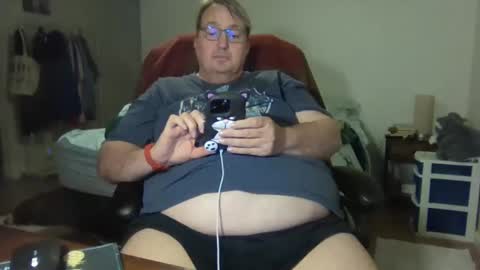 Snapshot of wrenval chatting on 12/22/24, 05:23 Wren Valentino online show from 12/22/24, 05:23