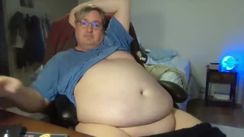 Snapshot of wrenval chatting on 12/24/24, 12:22 Wren Valentino online show from 12/24/24, 12:22