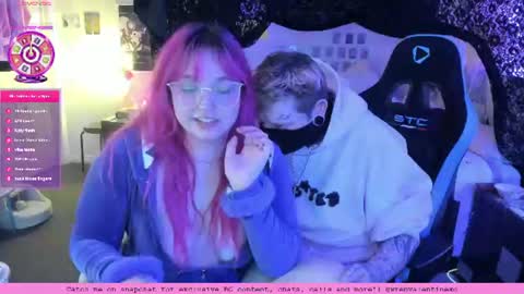 Snapshot of wrenvalentine chatting on 06/17/26, 10:43 Wren Valentine online show from 06/17/26, 10:43