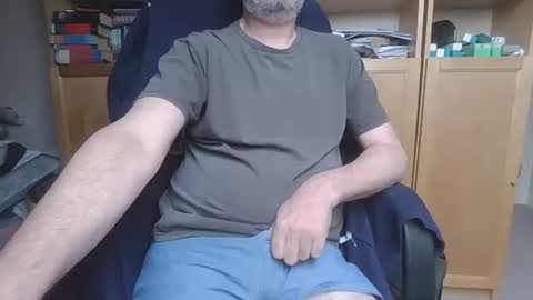 ws8l online show from 04/22/26, 10:28