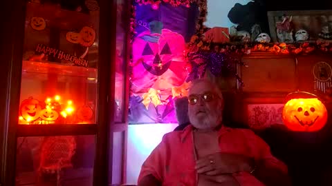 Snapshot of wscooter1 chatting on 10/27/25, 09:19 SCOOTER online show from 10/27/25, 09:19