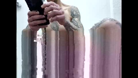 Snapshot of wtfafterlockup chatting on 02/15/25, 09:37 Andrew Rowland online show from 02/15/25, 09:37