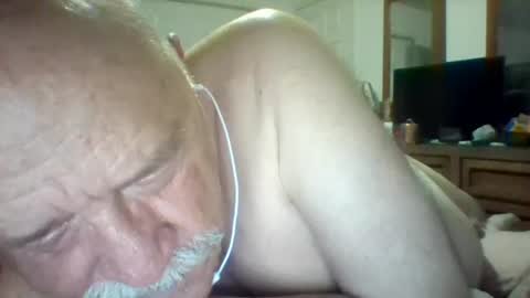Snapshot of wvmountainlover chatting on 05/09/26, 01:22 wvmountainlover online show from 05/09/26, 01:22