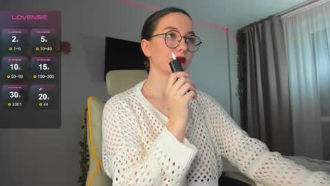 Snapshot of wwow_meow chatting on 12/16/25, 10:53 Eric and Christine 3 online show from 12/16/25, 10:53