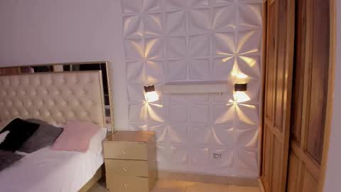 wyatt online show from 12/18/25, 08:04