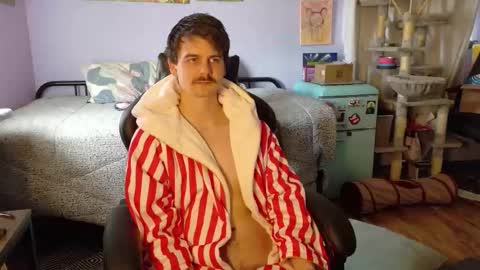 Wyatt online show from 11/12/25, 07:35