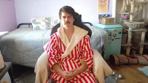 Wyatt online show from 11/19/25, 07:14