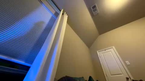 Wynter Heat online show from 10/24/25, 05:04