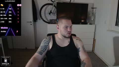 Snapshot of x19marco93x chatting on 12/21/24, 11:22 x19marco93x online show from 12/21/24, 11:22