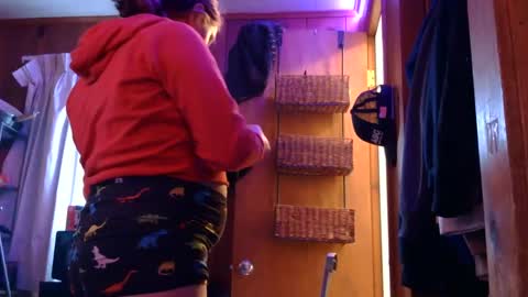 Snapshot of x2kayx2 chatting on 10/09/25, 12:47 x2kayx2 online show from 10/09/25, 12:47