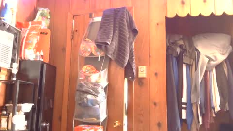 Snapshot of x2kayx2 chatting on 10/10/25, 04:50 x2kayx2 online show from 10/10/25, 04:50