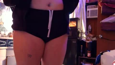 Snapshot of x2kayx2 chatting on 10/11/25, 12:58 x2kayx2 online show from 10/11/25, 12:58