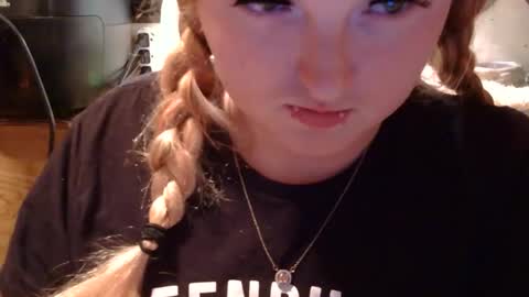 x2kayx2 online show from 01/12/26, 01:44