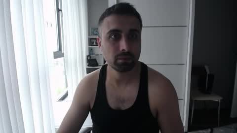 Snapshot of x_____0_____x chatting on 05/18/26, 11:16 Mr. Lonely online show from 05/18/26, 11:16