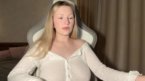 eva online show from 10/30/25, 05:46