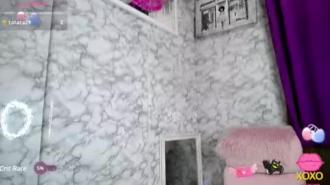 Snapshot of x_alice_xx chatting on 02/06/25, 01:21 x_alice_xx online show from 02/06/25, 01:21