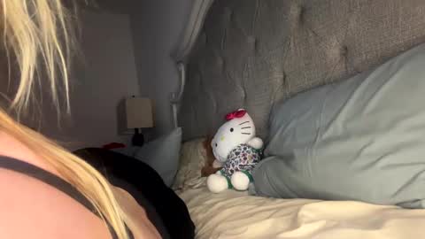 Mariah  online show from 01/11/25, 10:51