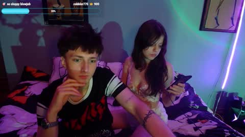 Philipp and Este online show from 09/15/25, 09:37