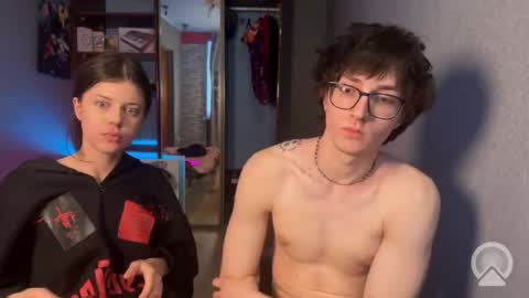 Philipp and Este online show from 02/03/26, 06:22