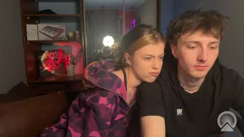 Philipp and Este online show from 04/04/26, 02:54