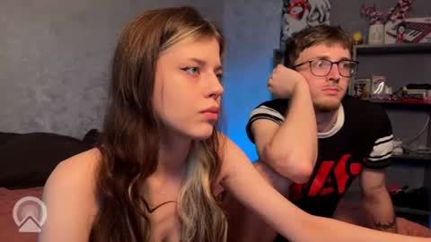 Philipp and Este online show from 07/10/26, 05:23