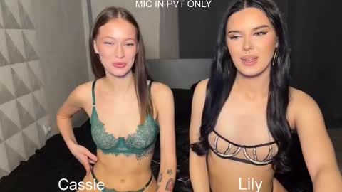 wiwi clap clap cat baby girl online show from 11/25/25, 07:03