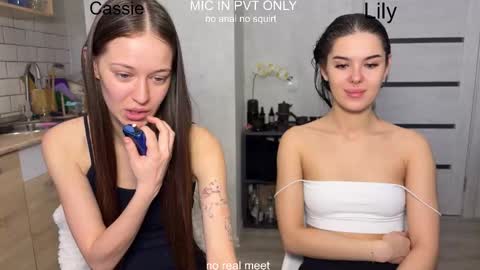 Snapshot of x_kai chatting on 02/04/26, 09:37 wiwi clap clap cat baby girl online show from 02/04/26, 09:37
