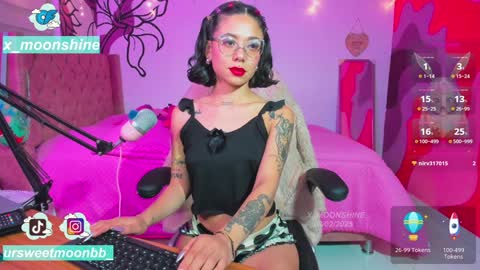 Snapshot of x_moonshine chatting on 02/09/25, 12:39 s s s online show from 02/09/25, 12:39