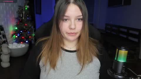 LOVE NERDS ONLY online show from 01/25/25, 01:10