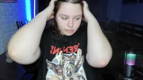 LOVE NERDS ONLY online show from 02/26/25, 01:32