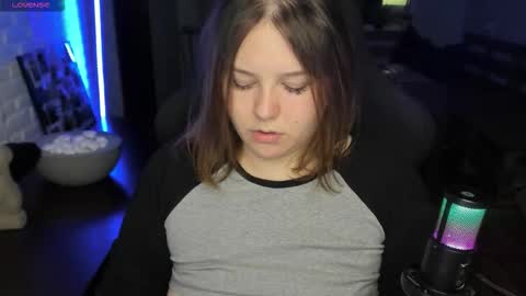 LOVE NERDS ONLY online show from 09/17/25, 03:30