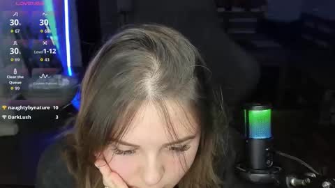 LOVE NERDS ONLY online show from 09/26/25, 01:20