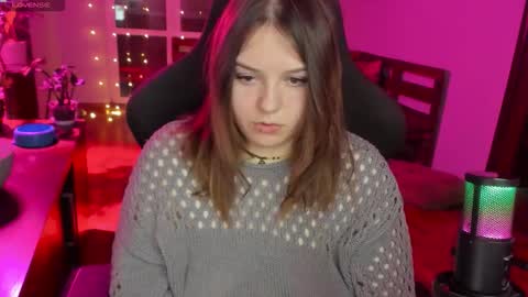 LOVE NERDS ONLY online show from 02/10/26, 02:15