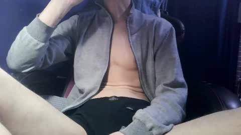 x_patri_x online show from 03/06/25, 11:47