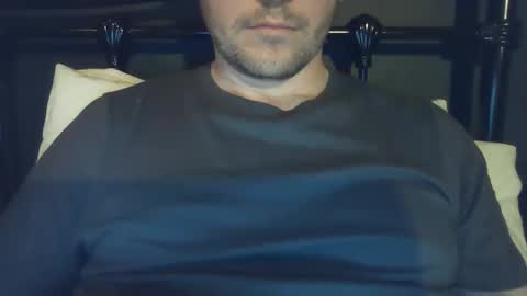 Snapshot of x_yes chatting on 10/18/25, 08:20 x_yes online show from 10/18/25, 08:20