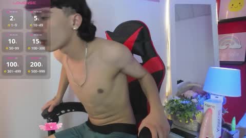 xaanderGrey online show from 11/26/25, 08:21