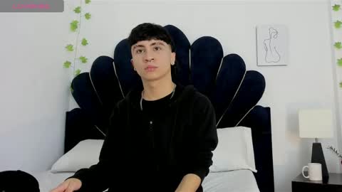 xaanderGrey online show from 12/22/25, 07:11