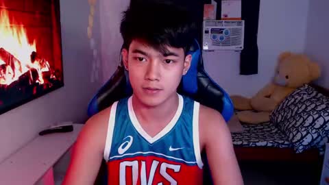 Prince Aldrian  online show from 12/07/24, 05:48