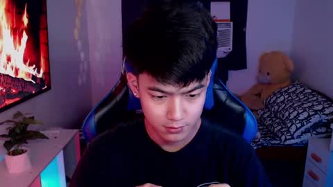 Prince Aldrian  online show from 02/17/25, 11:55