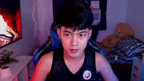 Prince Aldrian  online show from 02/19/25, 08:55