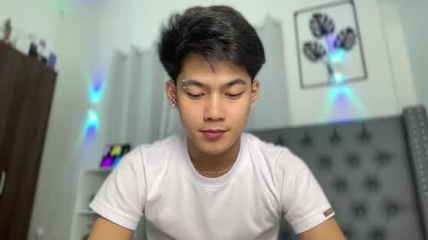 Prince Aldrian  online show from 04/14/26, 07:20