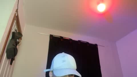 Snapshot of xalejo_max chatting on 10/08/25, 05:54 xalejo_max online show from 10/08/25, 05:54