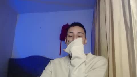 Snapshot of xalejo_max chatting on 10/16/25, 03:57 xalejo_max online show from 10/16/25, 03:57