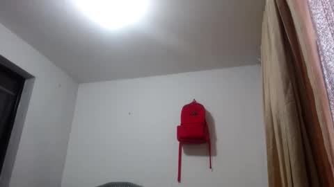 Snapshot of xalejo_max chatting on 10/19/25, 12:28 xalejo_max online show from 10/19/25, 12:28