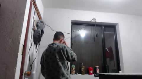 Snapshot of xalejo_max chatting on 10/20/25, 10:16 xalejo_max online show from 10/20/25, 10:16