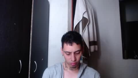 Snapshot of xalejo_max chatting on 11/19/25, 06:30 xalejo_max online show from 11/19/25, 06:30